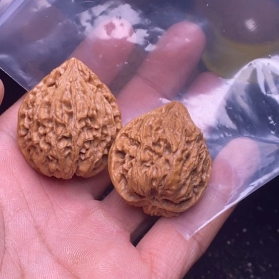 【闪购商品】吊坠文玩核桃小*周