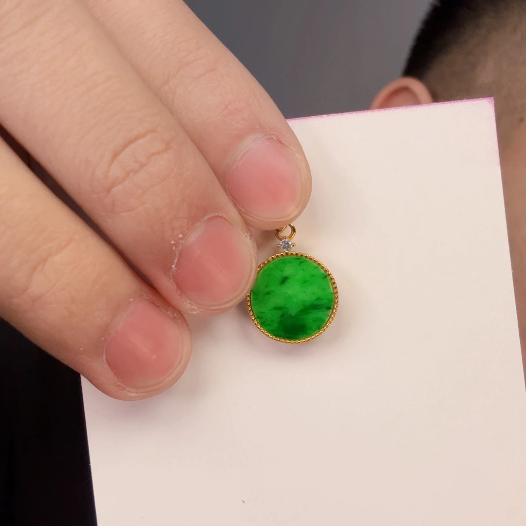 翡翠颈饰银S925镶嵌一件