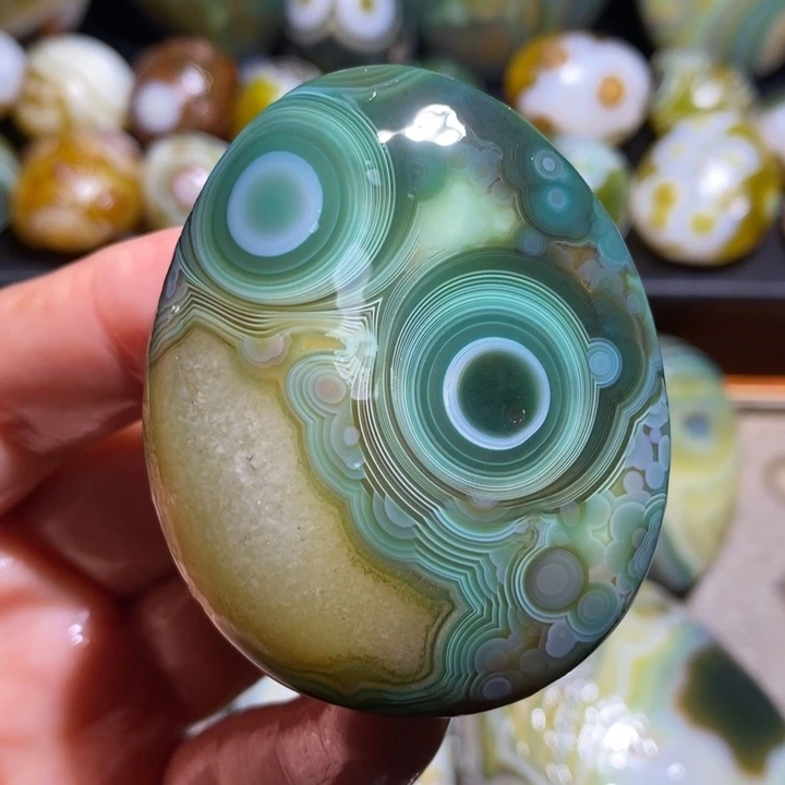 未镶嵌玛瑙/玉髓珠宝半成品35