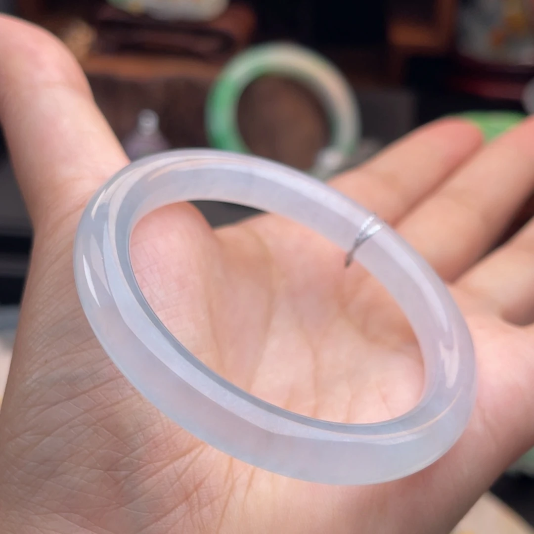 未镶嵌手镯（圆镯）翡翠芸*苗