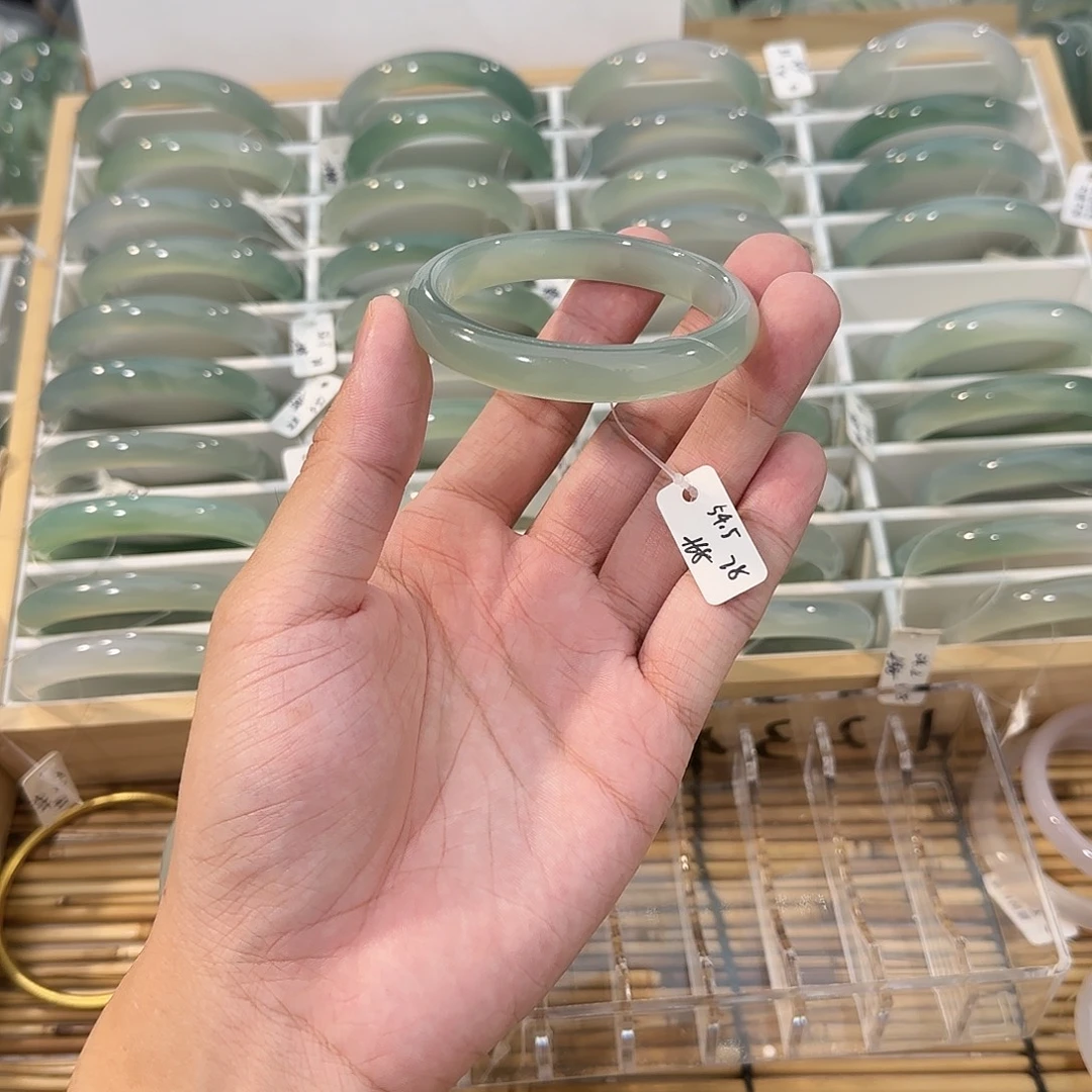 玛瑙/玉髓未镶嵌手镯圈口54.5