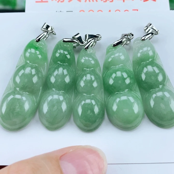 翡翠挂件未镶嵌多样性发其1