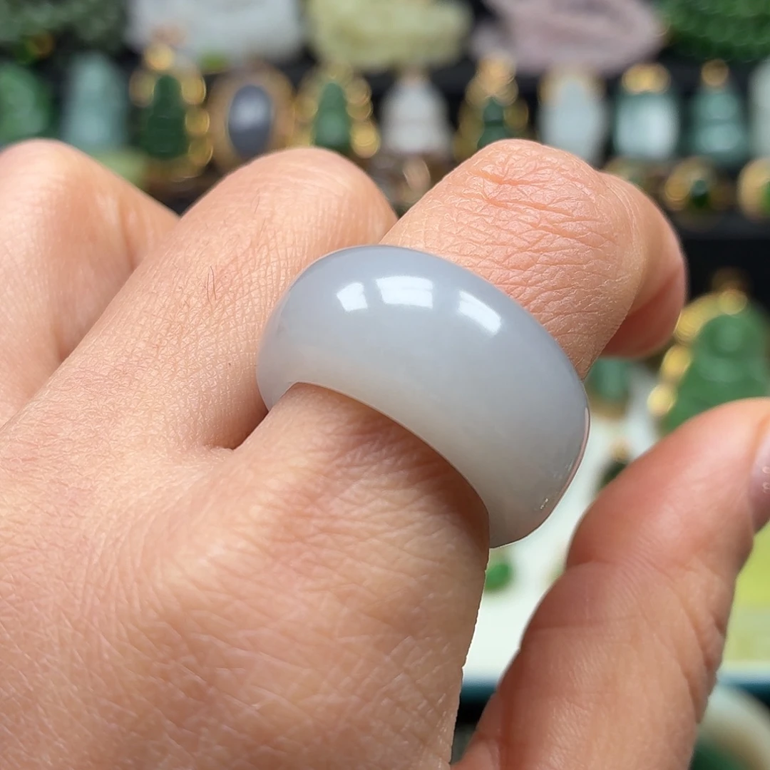 和田玉未镶嵌颈饰17.6大漏