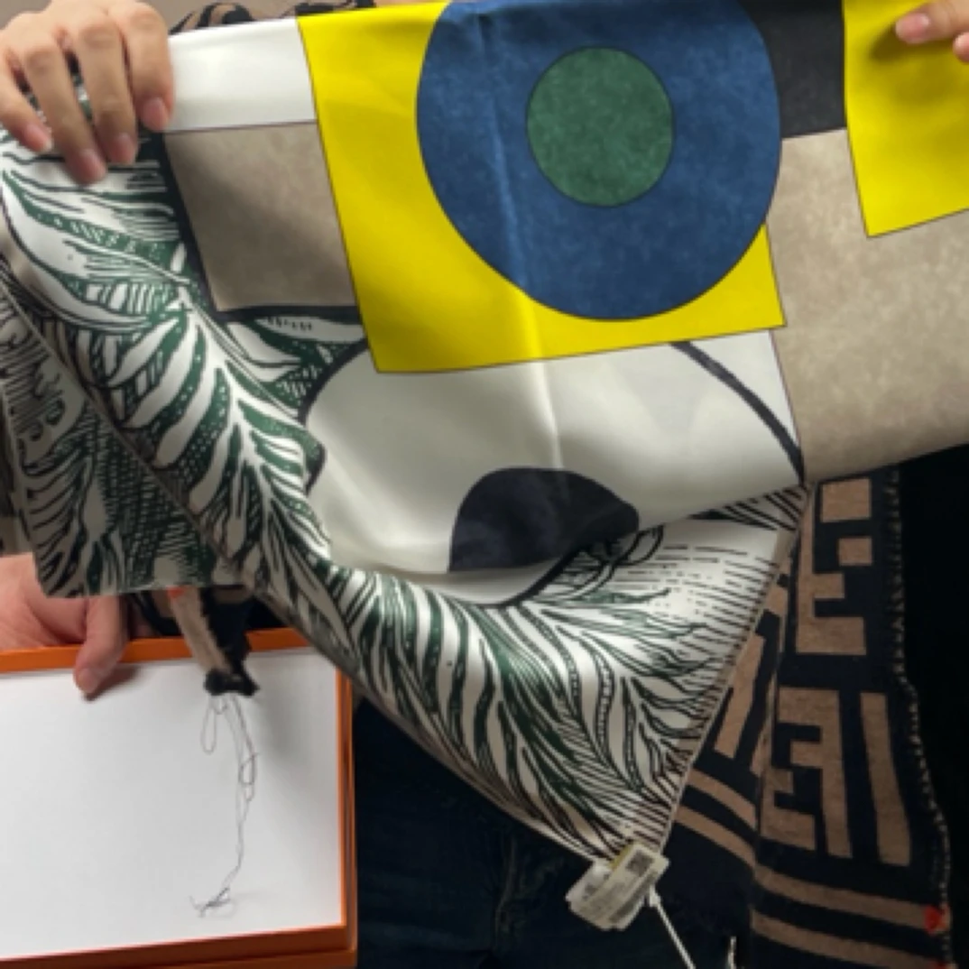 99新 Hermes/爱马仕 大白马方巾