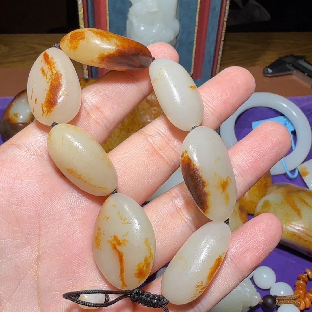S***S颈饰未镶嵌和田玉