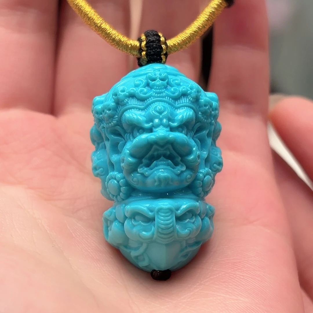 绿松石未镶嵌颈饰