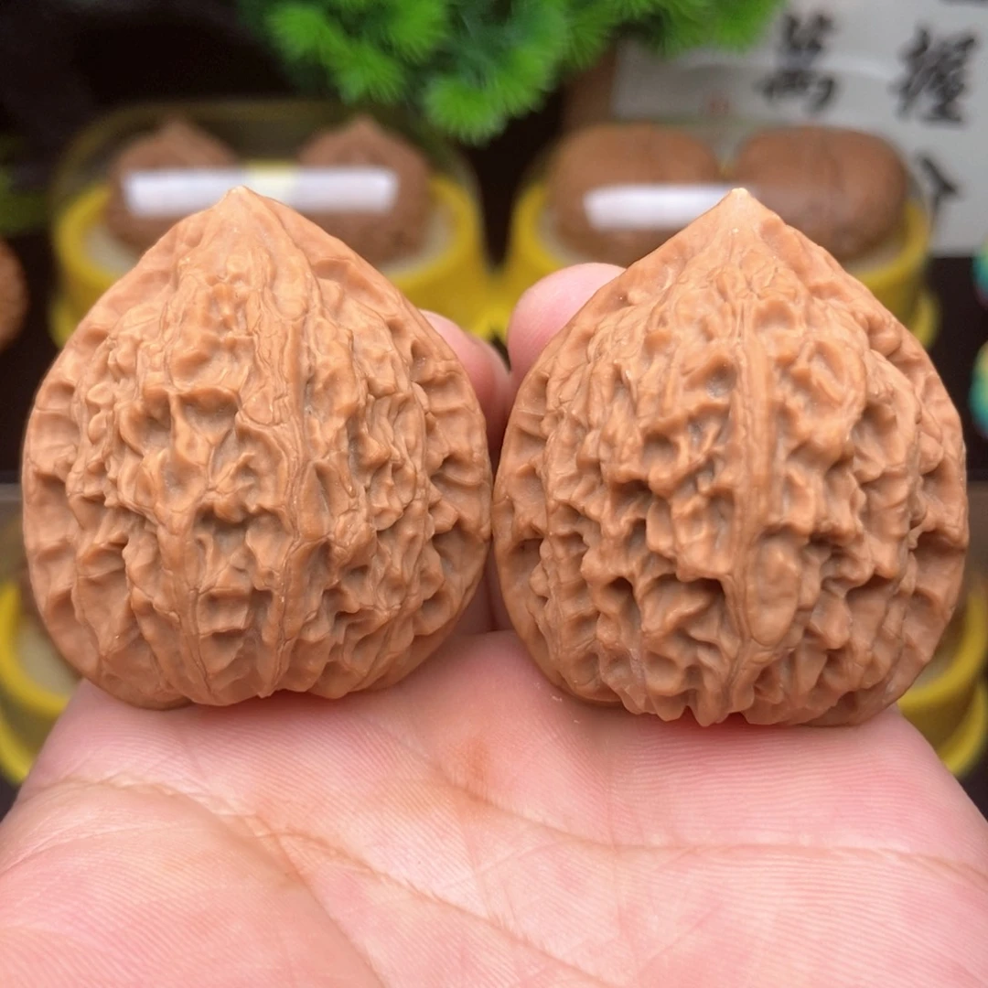 吊坠文玩核桃40金牛