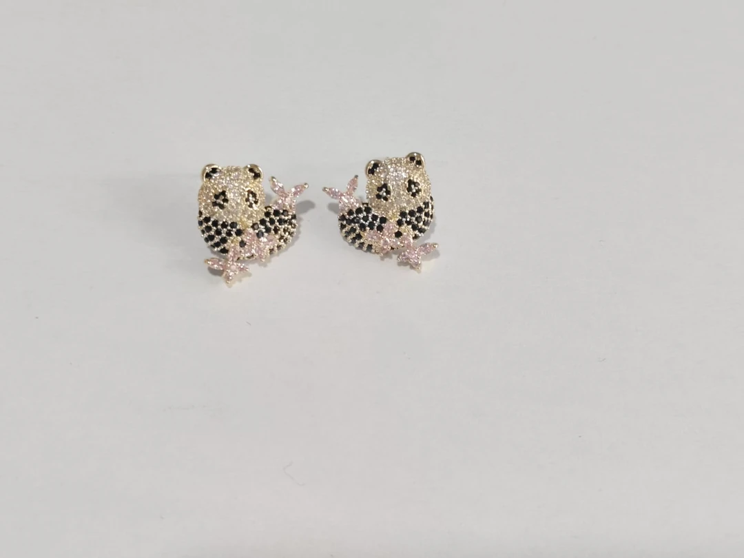 铜合金合成锆石耳饰 1745 熊猫耳钉