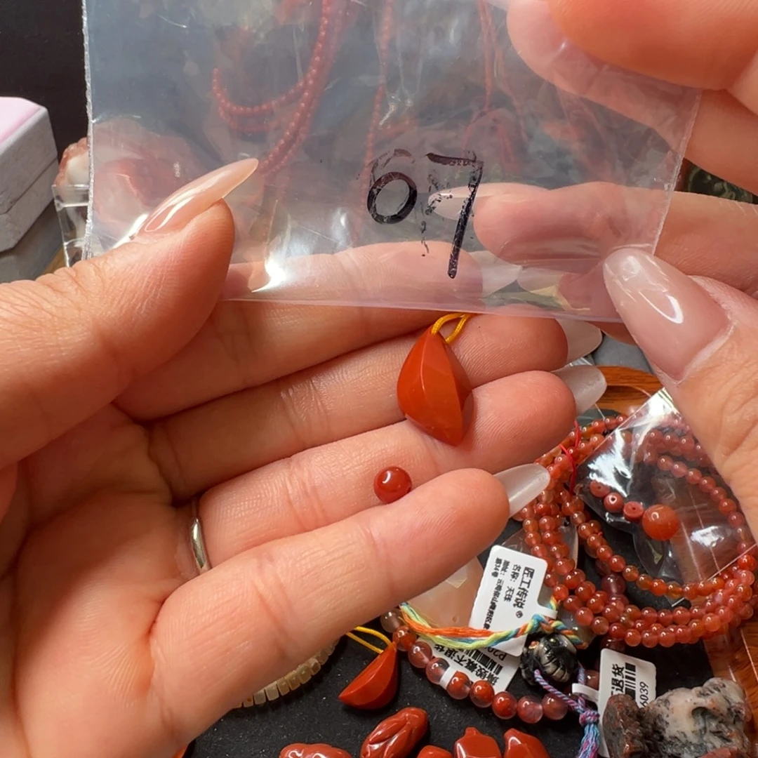梦***青南红玛瑙未镶嵌配饰07