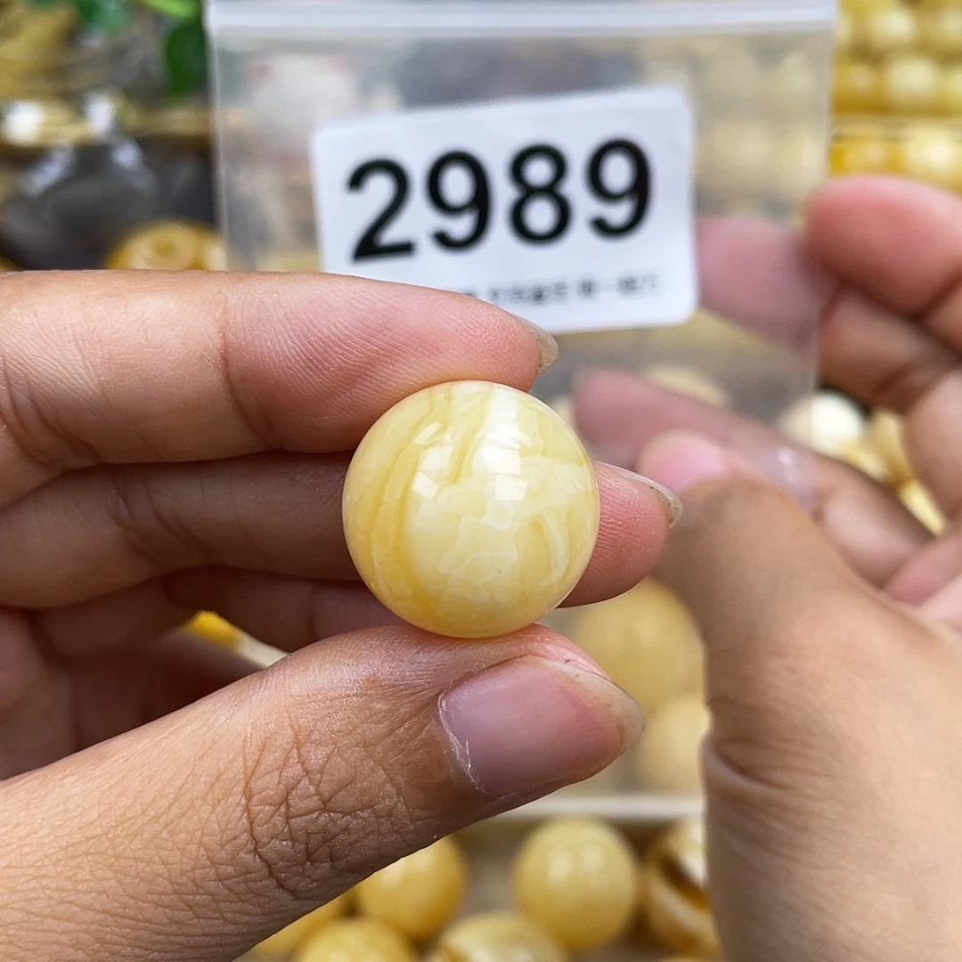 琥珀未镶嵌珠宝奇石19