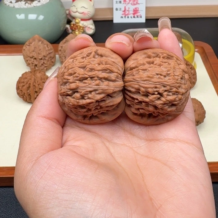 文玩核桃把件汉高楼39全品