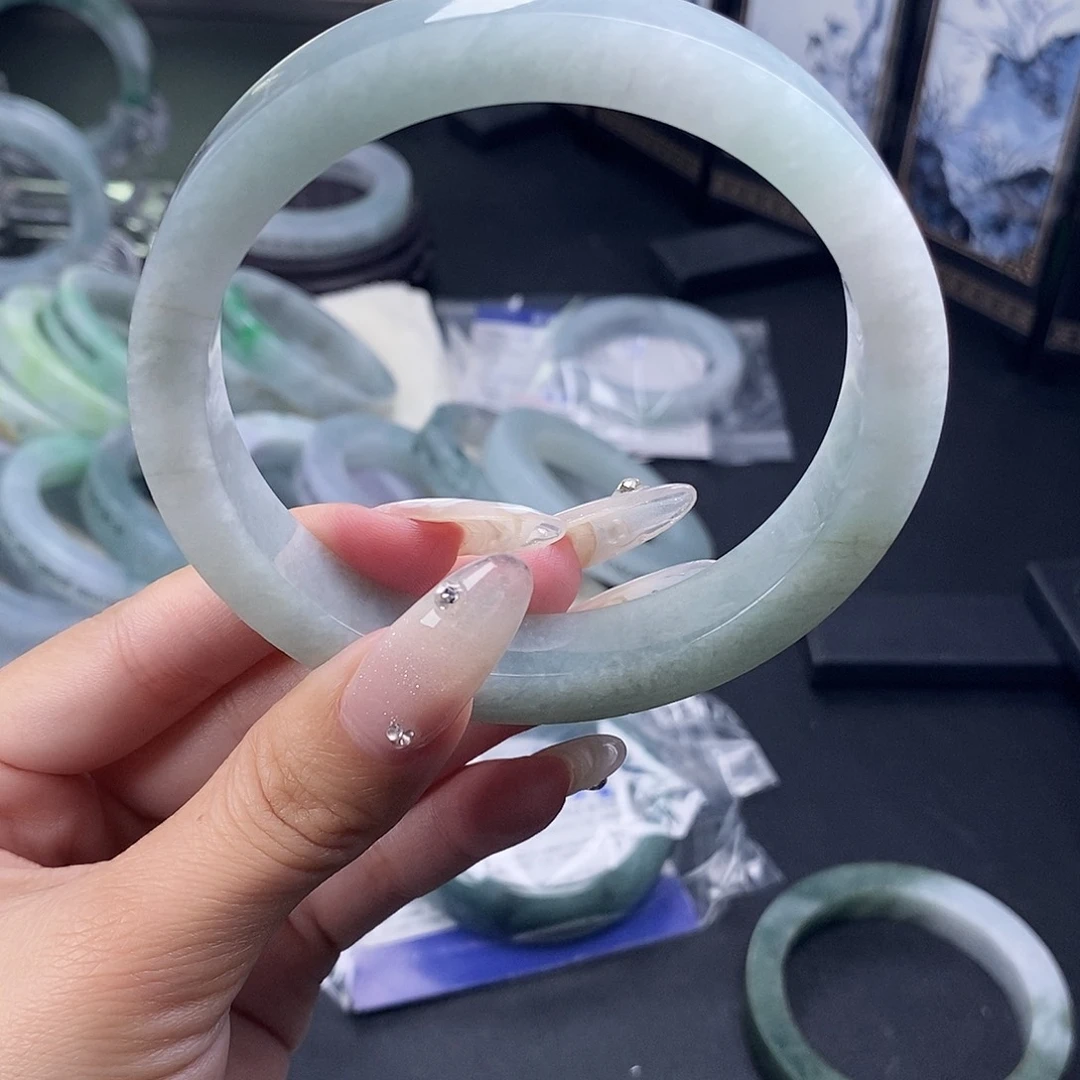 面***包定制翡翠未镶嵌正圈