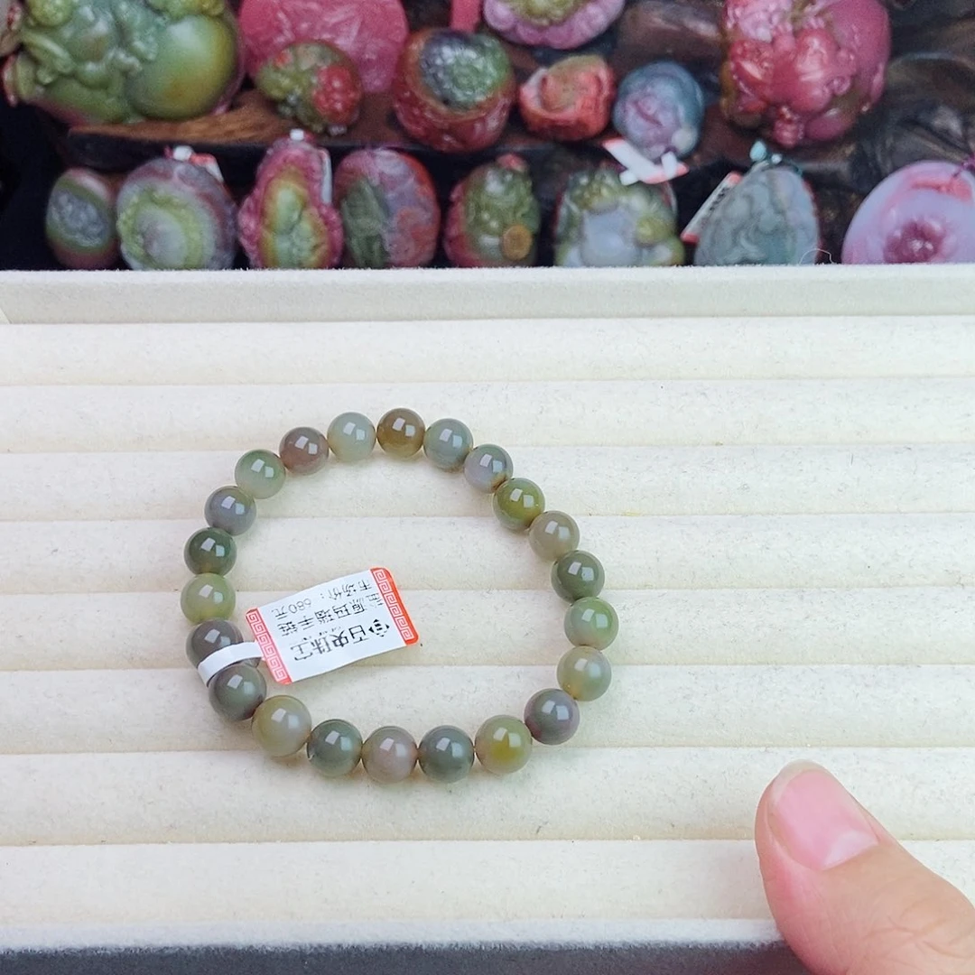 未镶嵌石英质玉（盐源）珠宝半成品