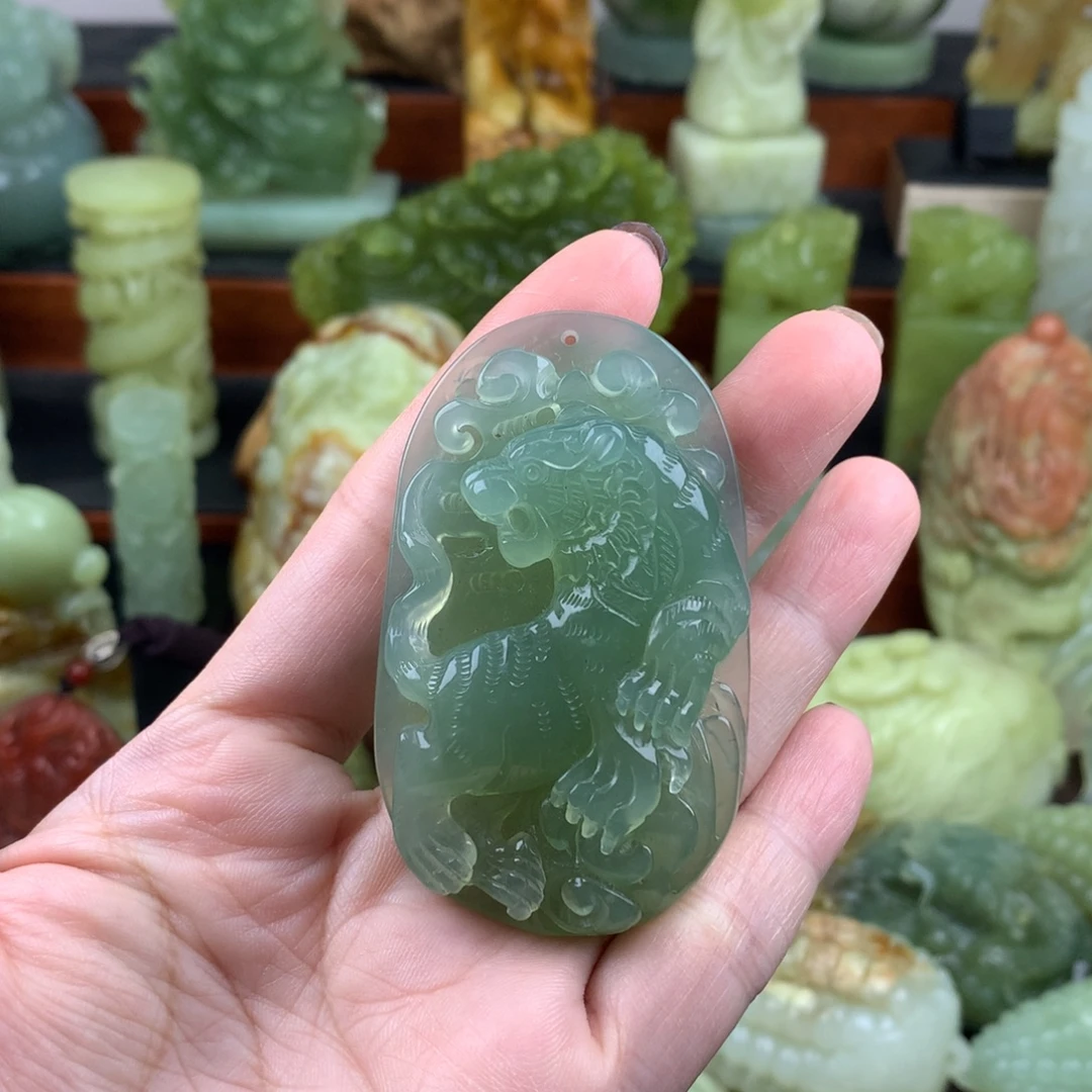 岫玉未镶嵌手把件