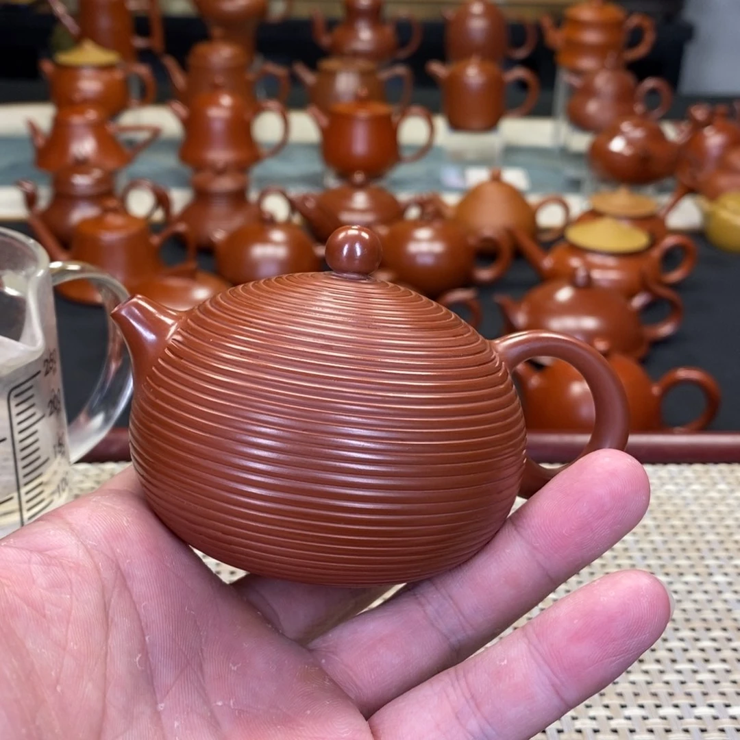 紫砂茶壶张**人潮州手拉壶