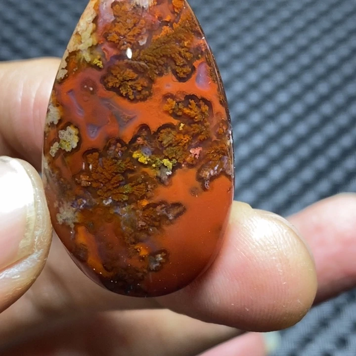 玛瑙/玉髓颈饰未镶嵌猎***队