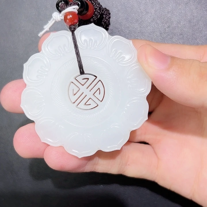 和田玉未镶嵌挂件黄**奶