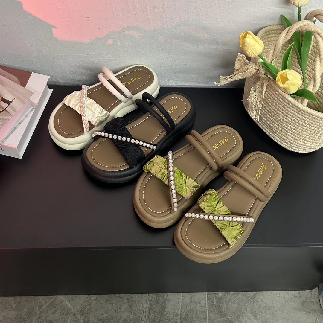 珍珠小香风凉拖鞋女夏外出穿2025新款厚底沙滩度假配裙子两穿凉鞋
