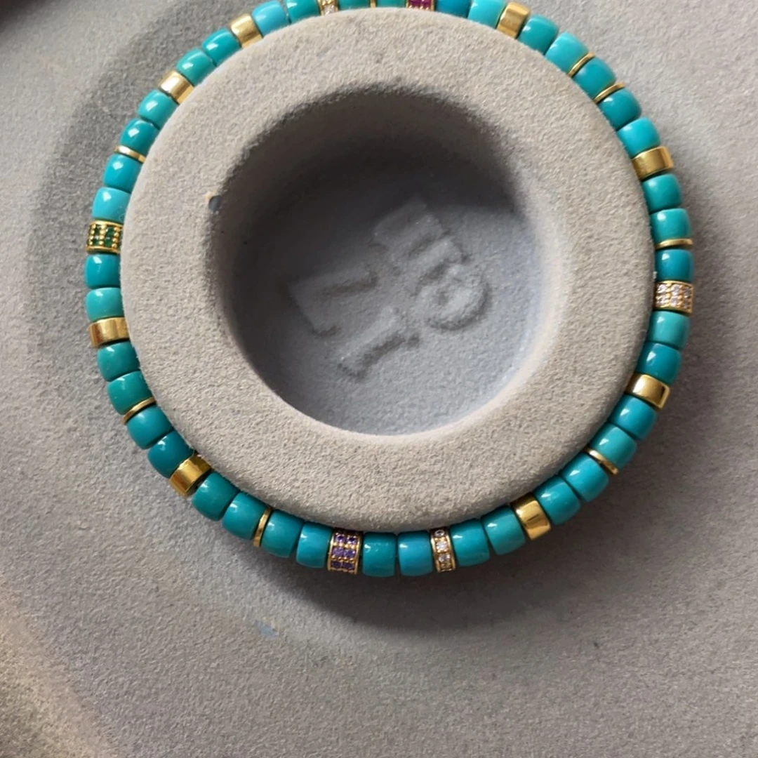 爱***伙绿松石18K金镶嵌颈饰