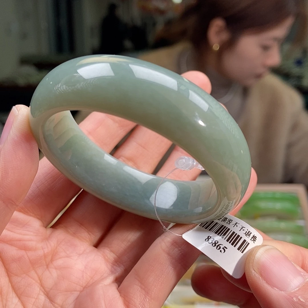 和田玉手镯未镶嵌52.53