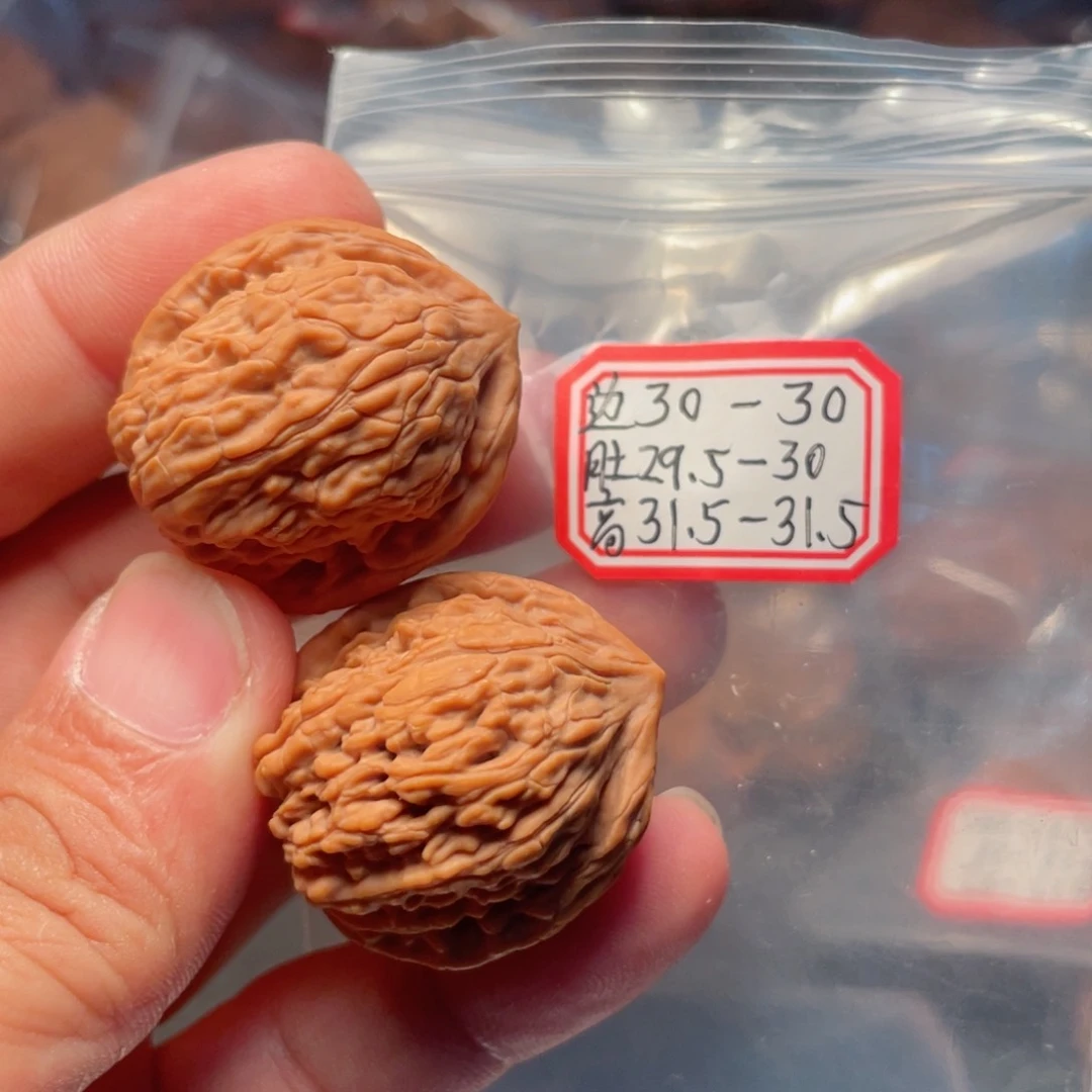 猴头核桃把件背****堂肉球
