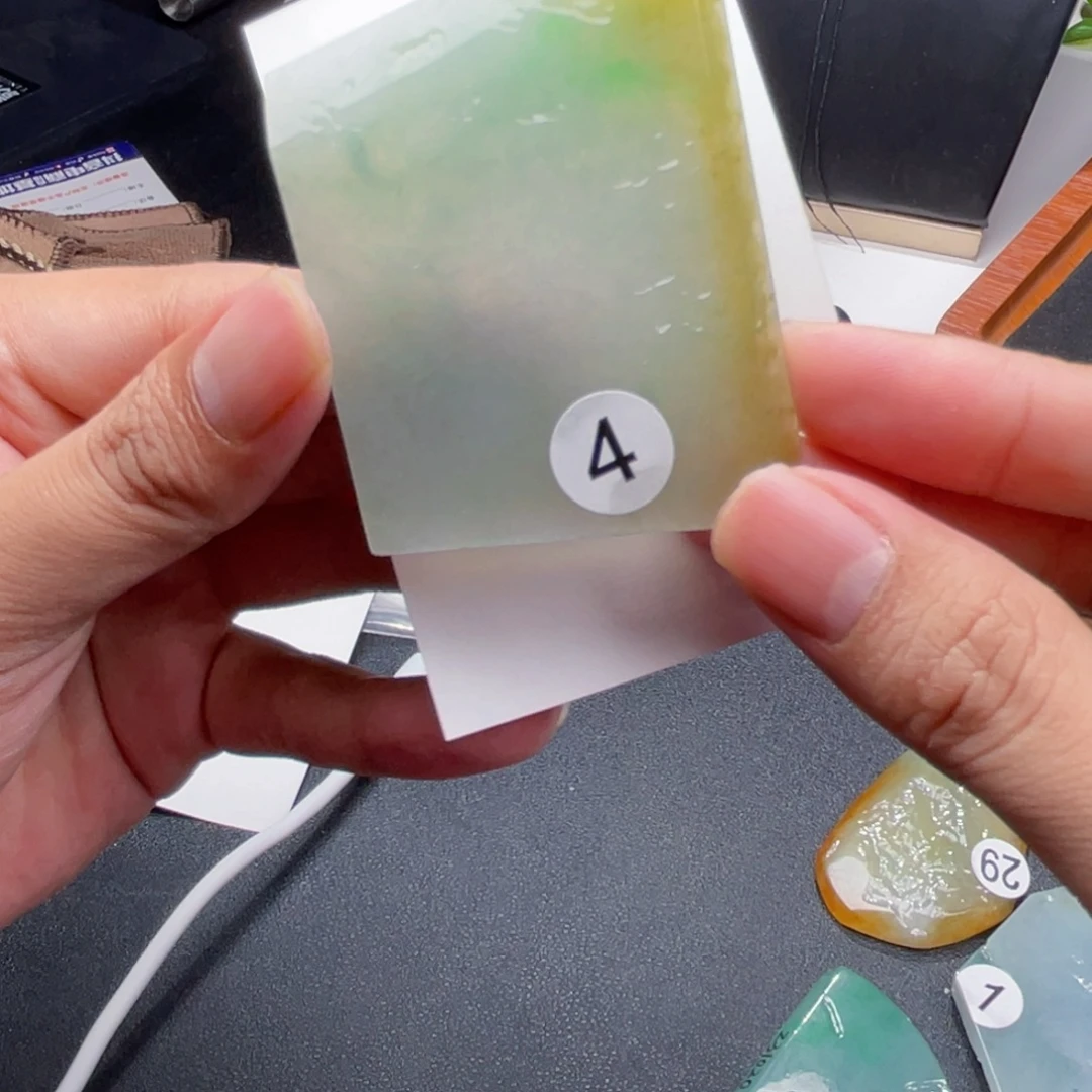 思***制定制翡翠未镶嵌牌子料