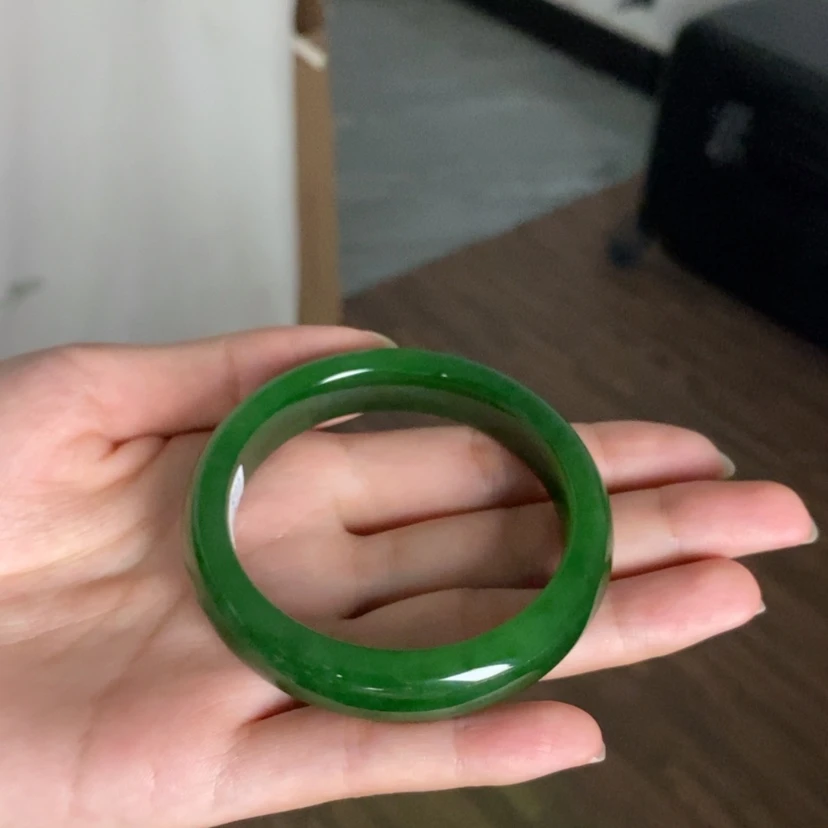 【闪购商品】未镶嵌手镯和田玉（碧玉）