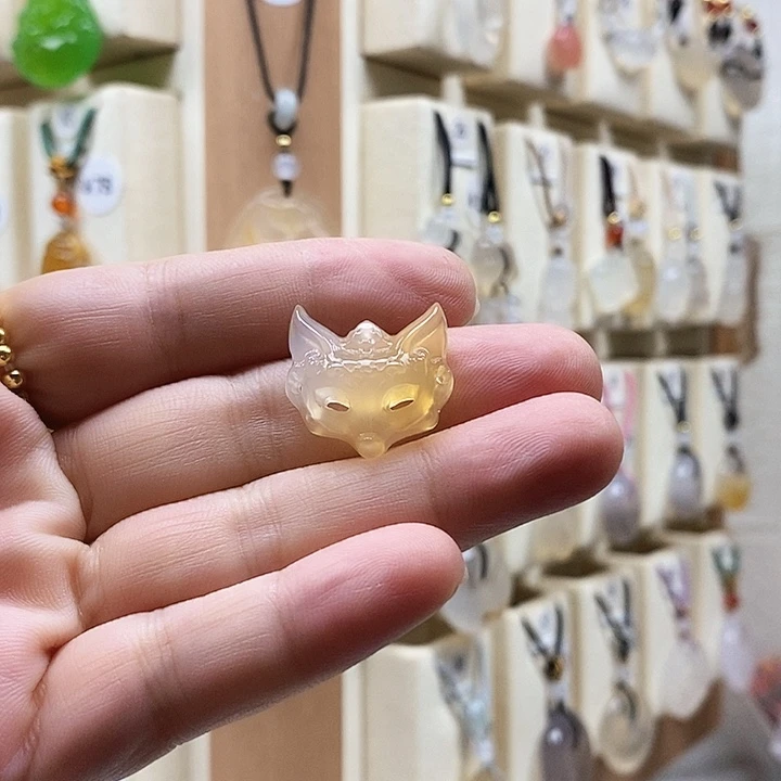 未镶嵌颈饰玛瑙/玉髓