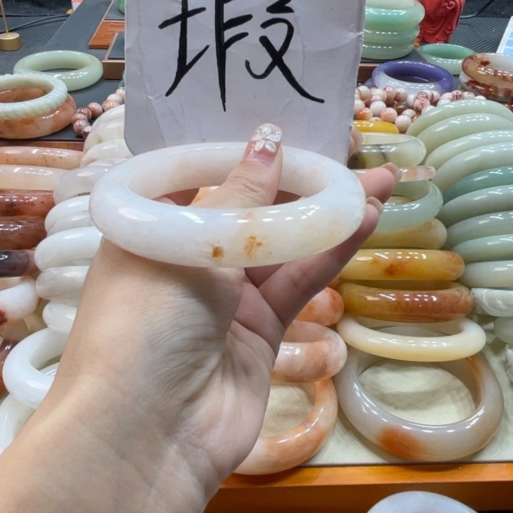 欧***运石英质玉钛钢珠宝奇石60