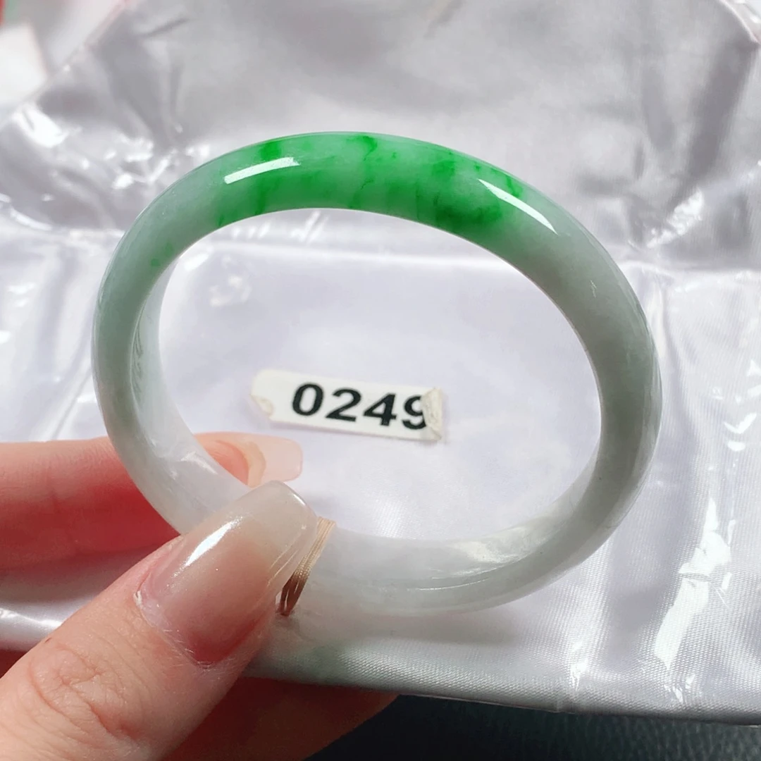 未镶嵌手镯（贵妃镯）翡翠天然翡翠手镯0249