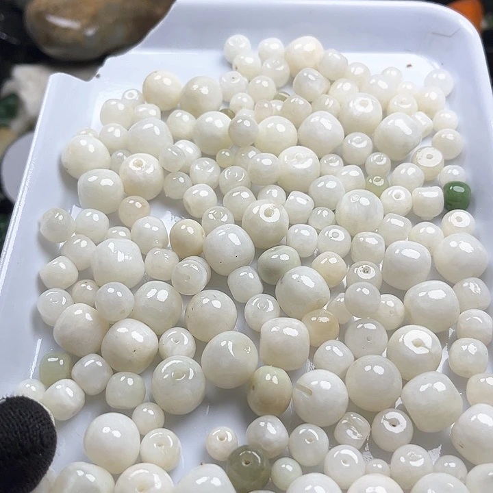 和田玉（糖玉）和田玉边角料9K金镶嵌