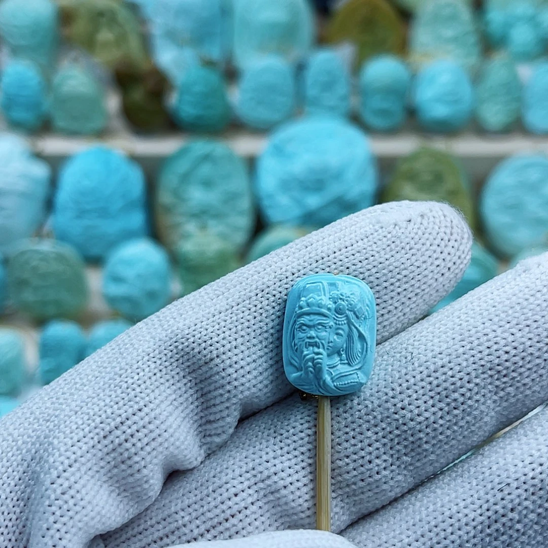 绿松石未镶嵌珠宝奇石