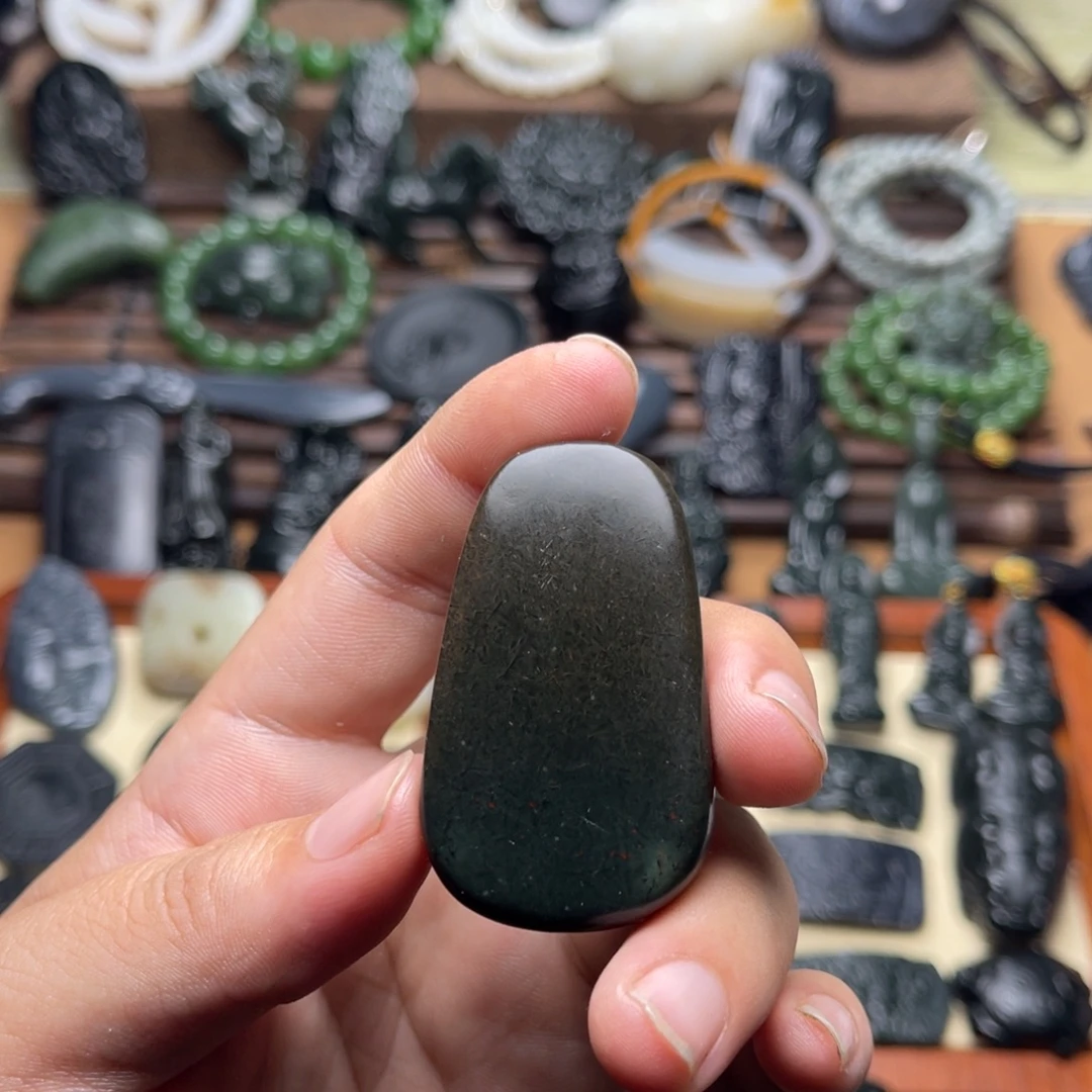 一***边和田玉未镶嵌挂件