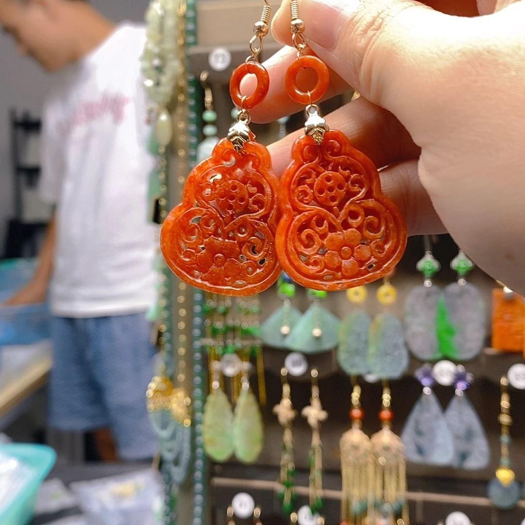 未镶嵌翡翠耳饰翡翠
