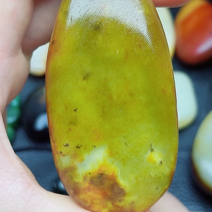 未镶嵌和田玉挂件