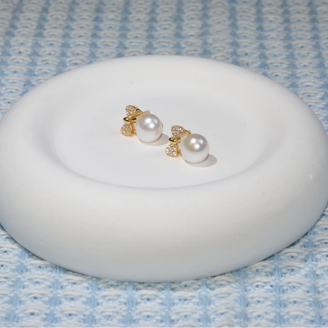 STELLA SHELL纯天然淡水珍珠小领结款耳钉S925银项链简约轻奢款