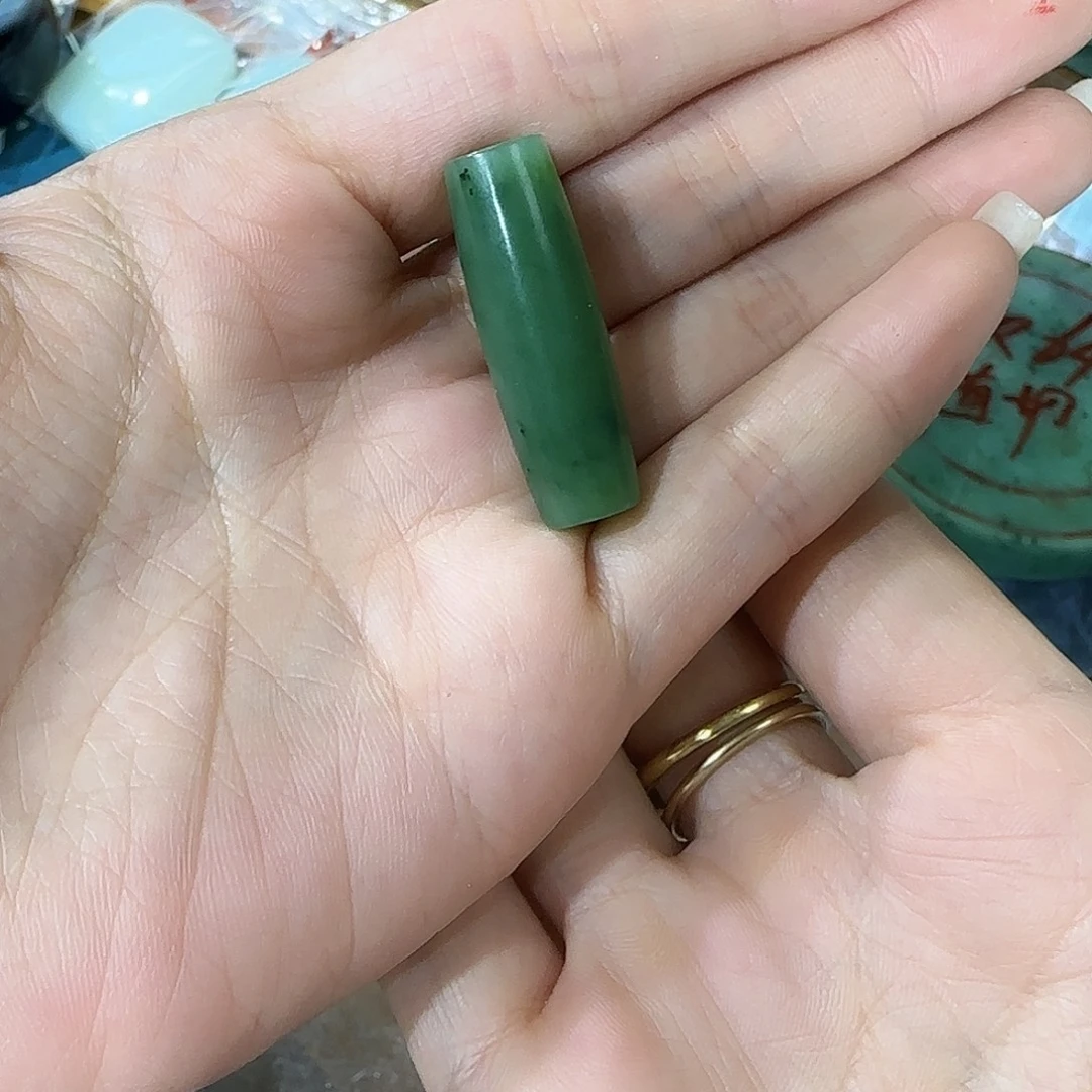 小***满和田玉未镶嵌颈饰