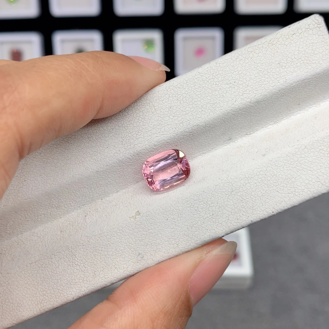 裸石未镶嵌碧玺再*发3.29克拉