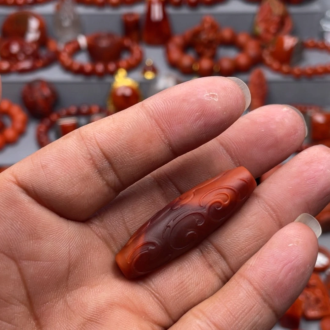 南红玛瑙未镶嵌珠宝奇石吊坠