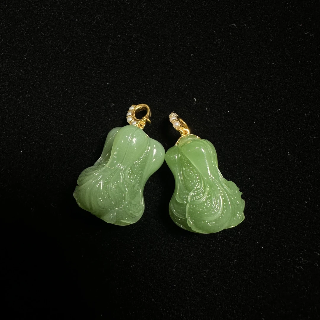 18k金天然和田玉碧玉百财吊坠/多样性发一/x186