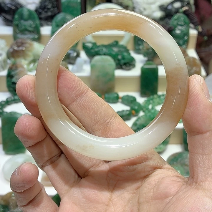 独山玉未镶嵌手镯58圈口