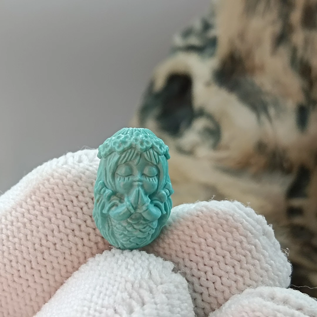 原矿绿松石高瓷精雕美人鱼