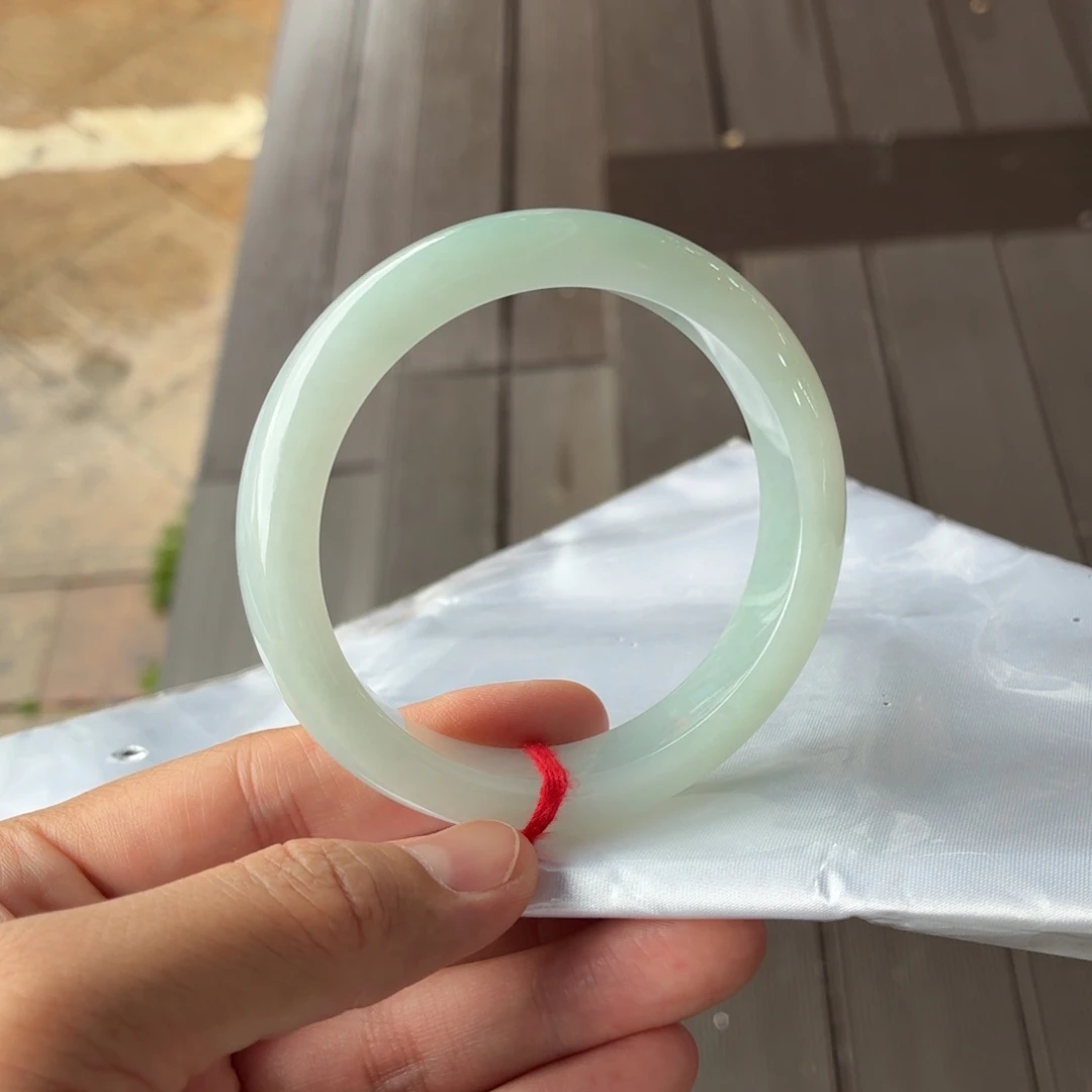 翡翠手镯未镶嵌天然缅甸翡翠手镯