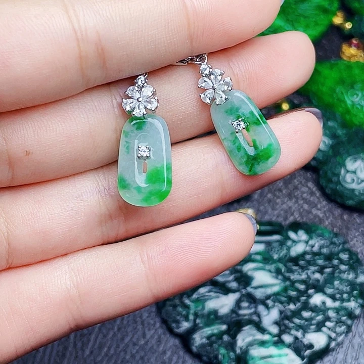 翡翠银S925镶嵌颈饰多样性