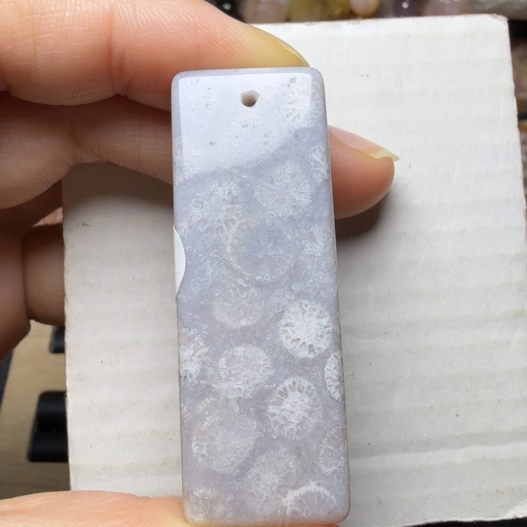 硅化玉未镶嵌灰紫花