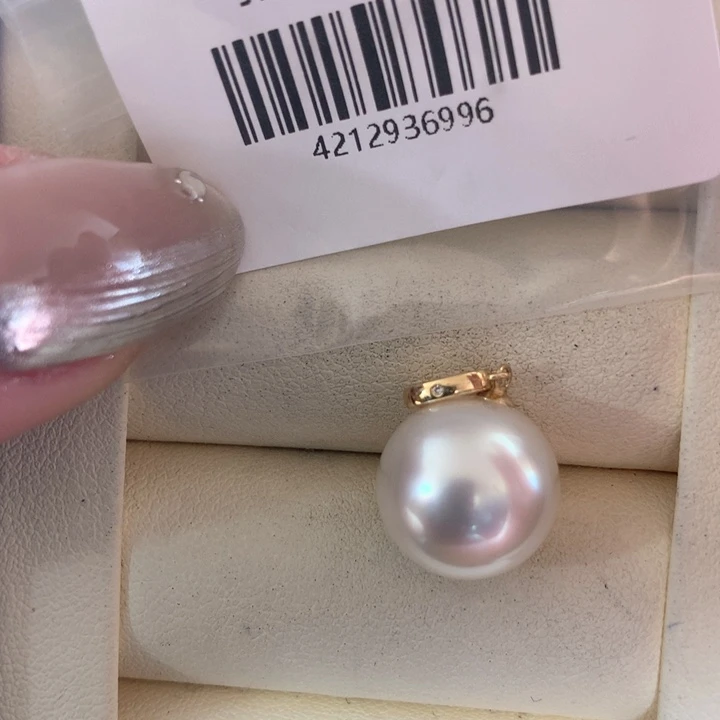 颈饰18K金镶嵌海水珍珠