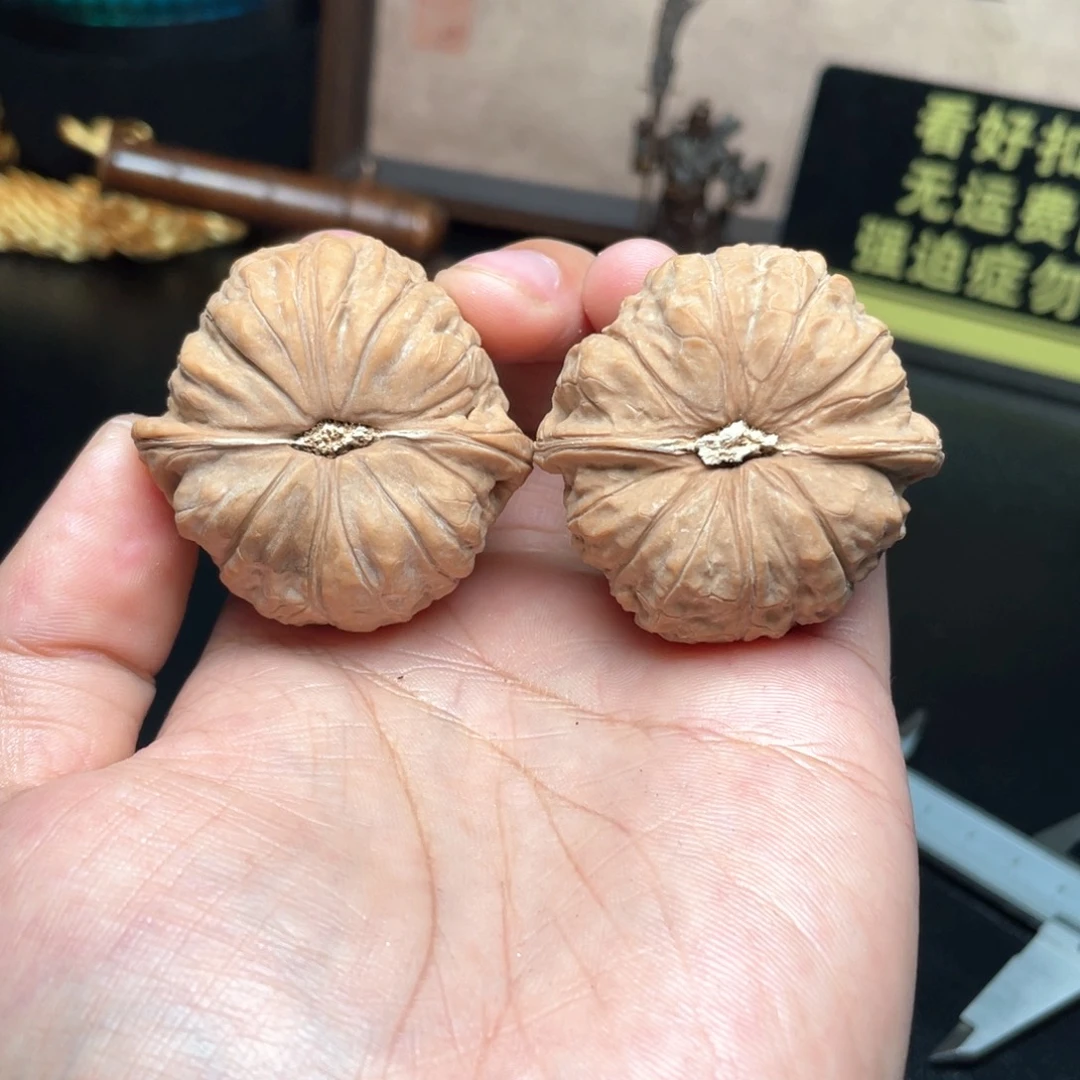 吊坠文玩核桃竞拍1