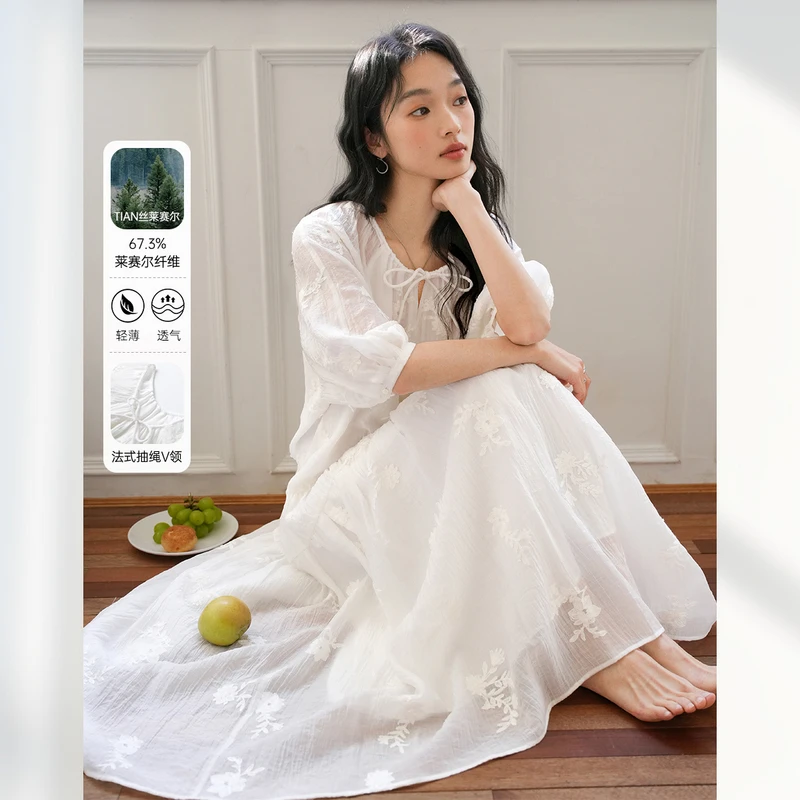 D*含莱赛尔法式优雅度假风连衣裙新款七分袖绣花裙A0575