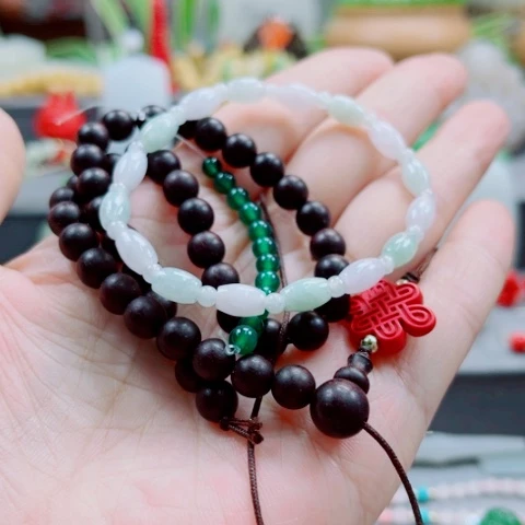 翡翠未镶嵌颈饰多样性发货一件