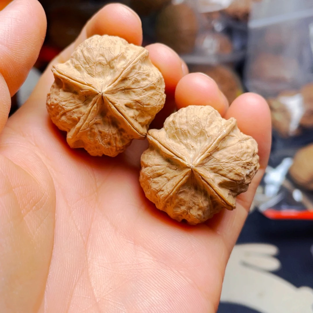 文玩核桃吊坠铁四愣